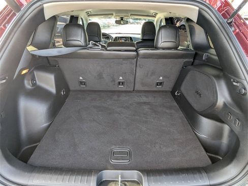 Used 2019 Jeep Cherokee Limited image 6