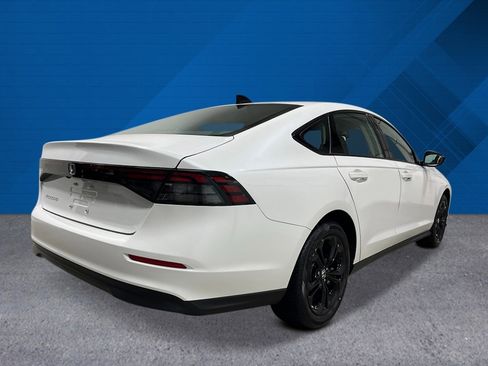 New 2025 Honda Accord SE image 4