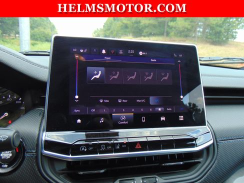 Certified 2025 Jeep Compass Latitude w/ Convenience Group AWD/4WD image 24