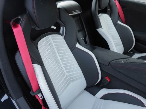 Used 2023 Chevrolet Corvette Stingray Premium Conv w/ Z51 Performance Package image 13