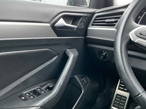 Used 2023 Volkswagen Jetta Sport image 21