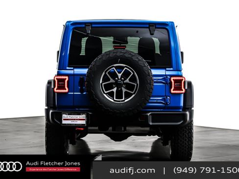 Used 2024 Jeep Wrangler Unlimited Rubicon image 3