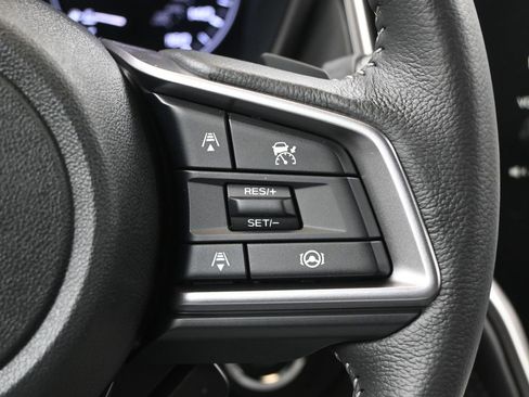 Certified 2025 Subaru Outback Limited image 30