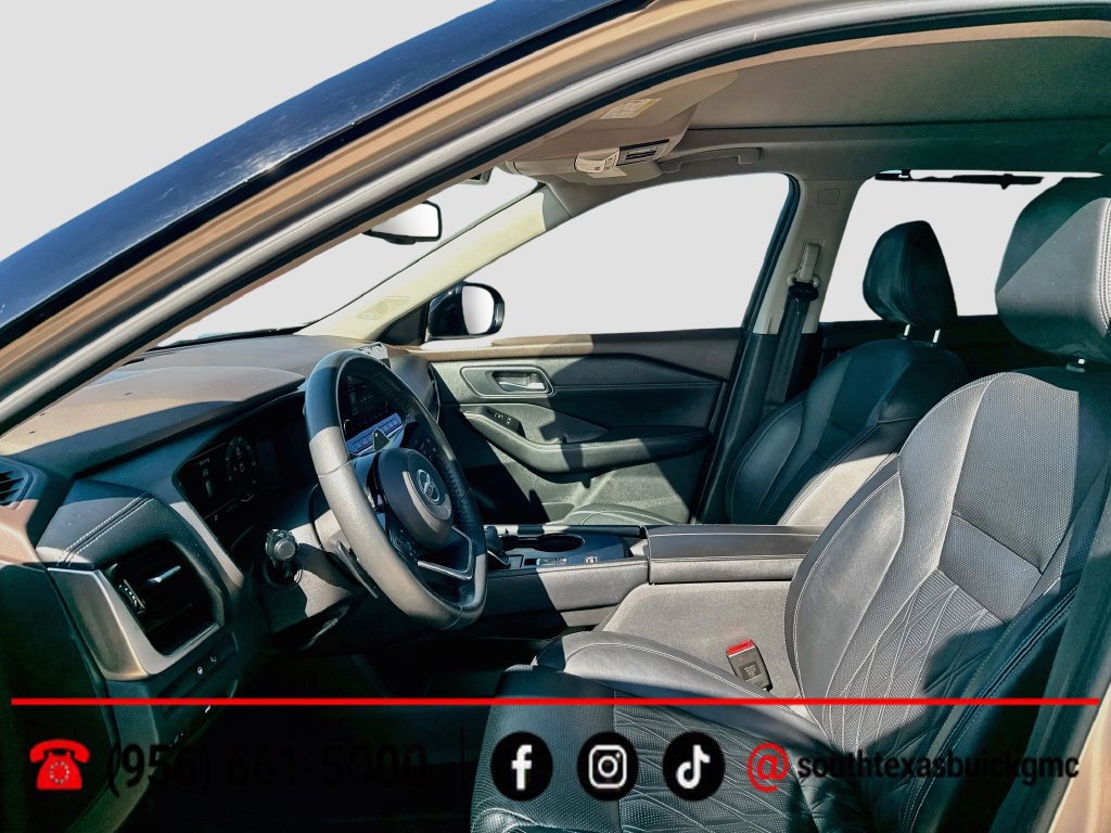 Used 2021 Nissan Rogue Platinum FWD image 11