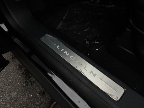 New 2026 Lincoln Aviator AWD image 20