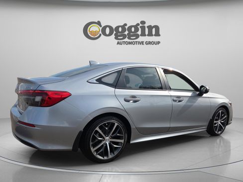 Used 2024 Honda Civic Touring image 6