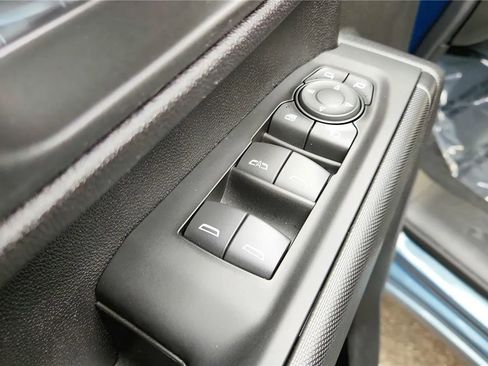 Used 2026 Chevrolet Silverado 2500 Custom w/ Custom Value Package image 25