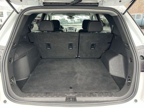 Used 2022 Chevrolet Equinox LS w/ LS Convenience Package image 24