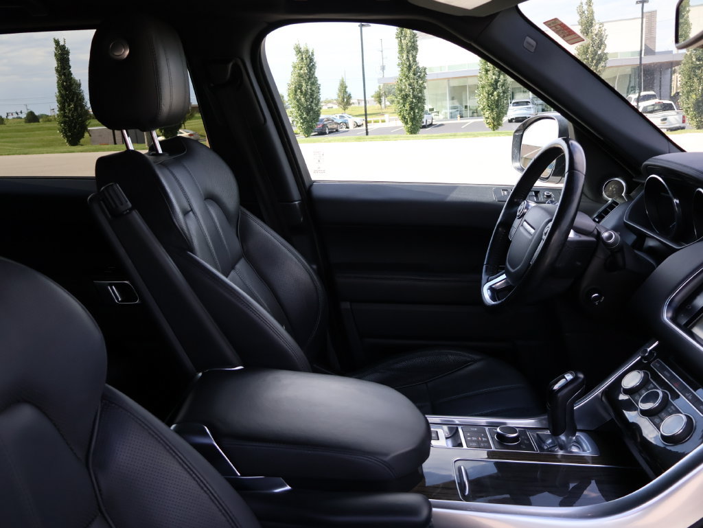Used 2016 Land Rover Range Rover Sport HSE AWD/4WD image 9