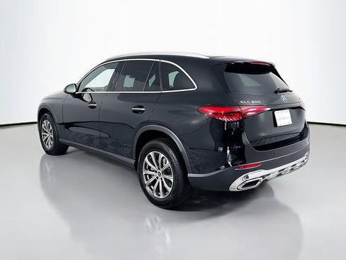 Used 2026 Mercedes-Benz GLC 300 4MATIC image 3