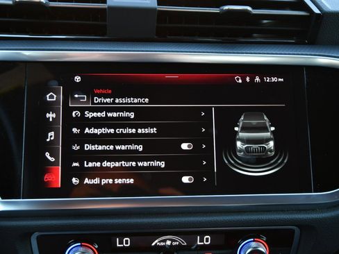 Used 2024 Audi Q3 2.0T Premium image 21