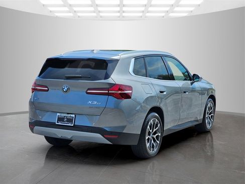 Used 2026 BMW X3 xDrive30 w/ Premium Package image 6
