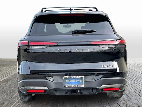Certified 2026 INFINITI QX60 Autograph w/ Dark Cargo Package image 7