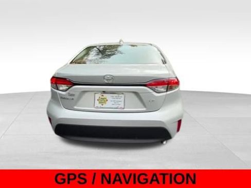 Used 2024 Toyota Corolla LE image 6