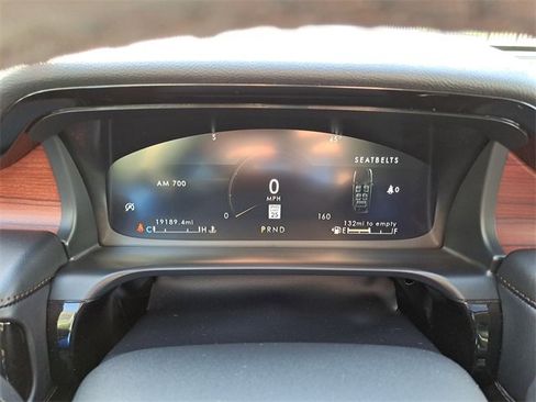 Used 2023 Lincoln Aviator Reserve w/ Equipment Group 201A image 12