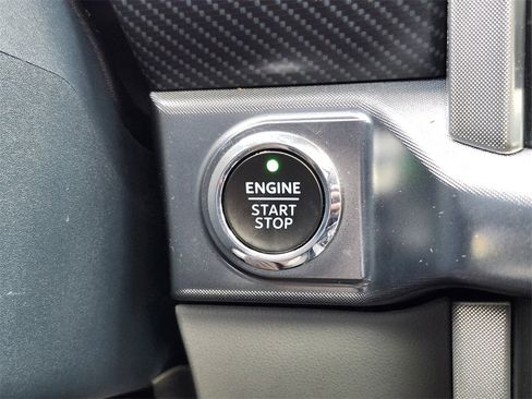 Used 2022 Ford F150 Limited image 24