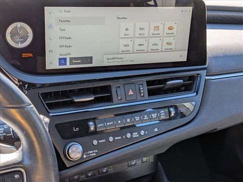 Used 2023 Lexus ES 300h w/ Premium Package image 6