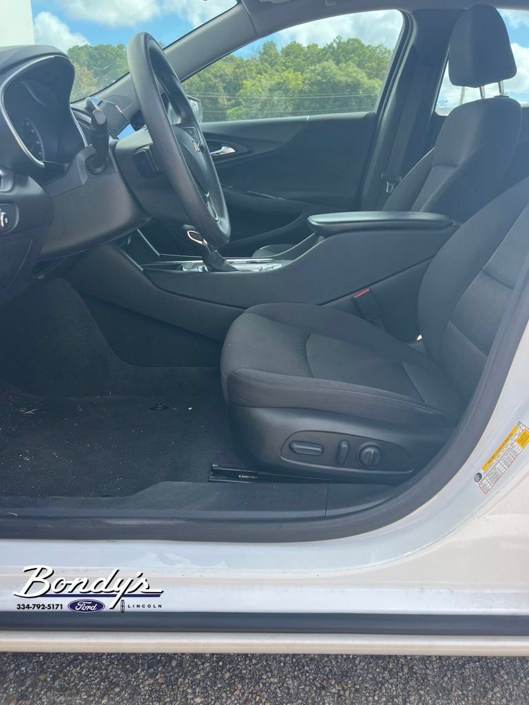 Used 2024 Chevrolet Malibu LT FWD image 6