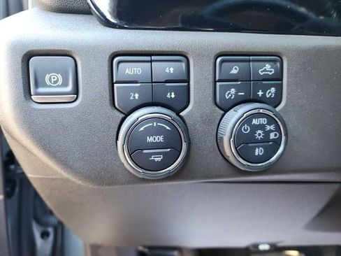 Used 2024 Chevrolet Silverado 1500 LTZ image 24