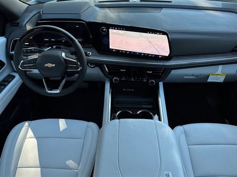 New 2026 Chevrolet Suburban Premier image 13