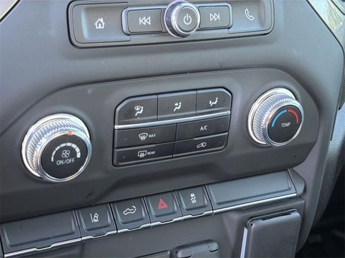 Used 2025 GMC Sierra 2500 Pro image 10