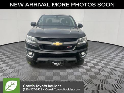 Used 2015 Chevrolet Colorado Z71 AWD/4WD image 2
