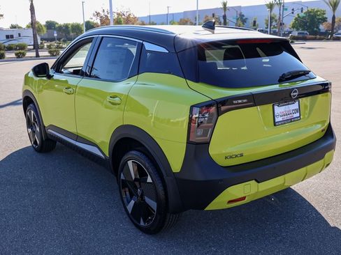 New 2026 Nissan Kicks SR image 6