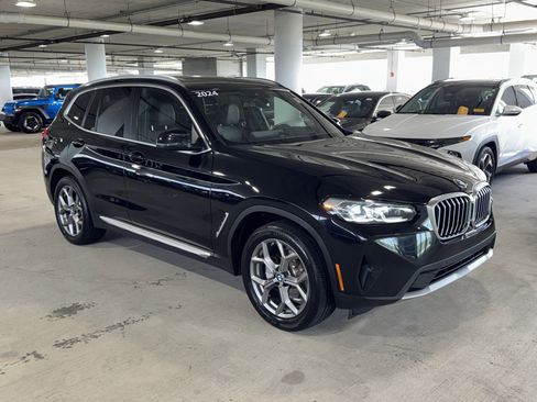 Used 2024 BMW X3 sDrive30i w/ Premium Package RWD image 4