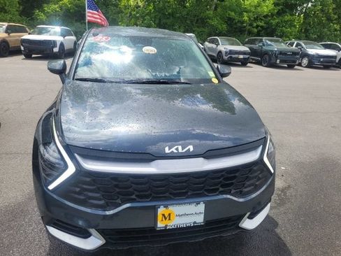 Certified 2025 Kia Sportage LX AWD/4WD image 7