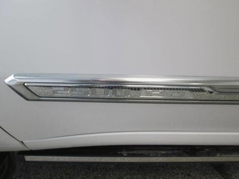 Used 2024 Chevrolet Silverado 2500 High Country w/ High Country Premium Package image 8