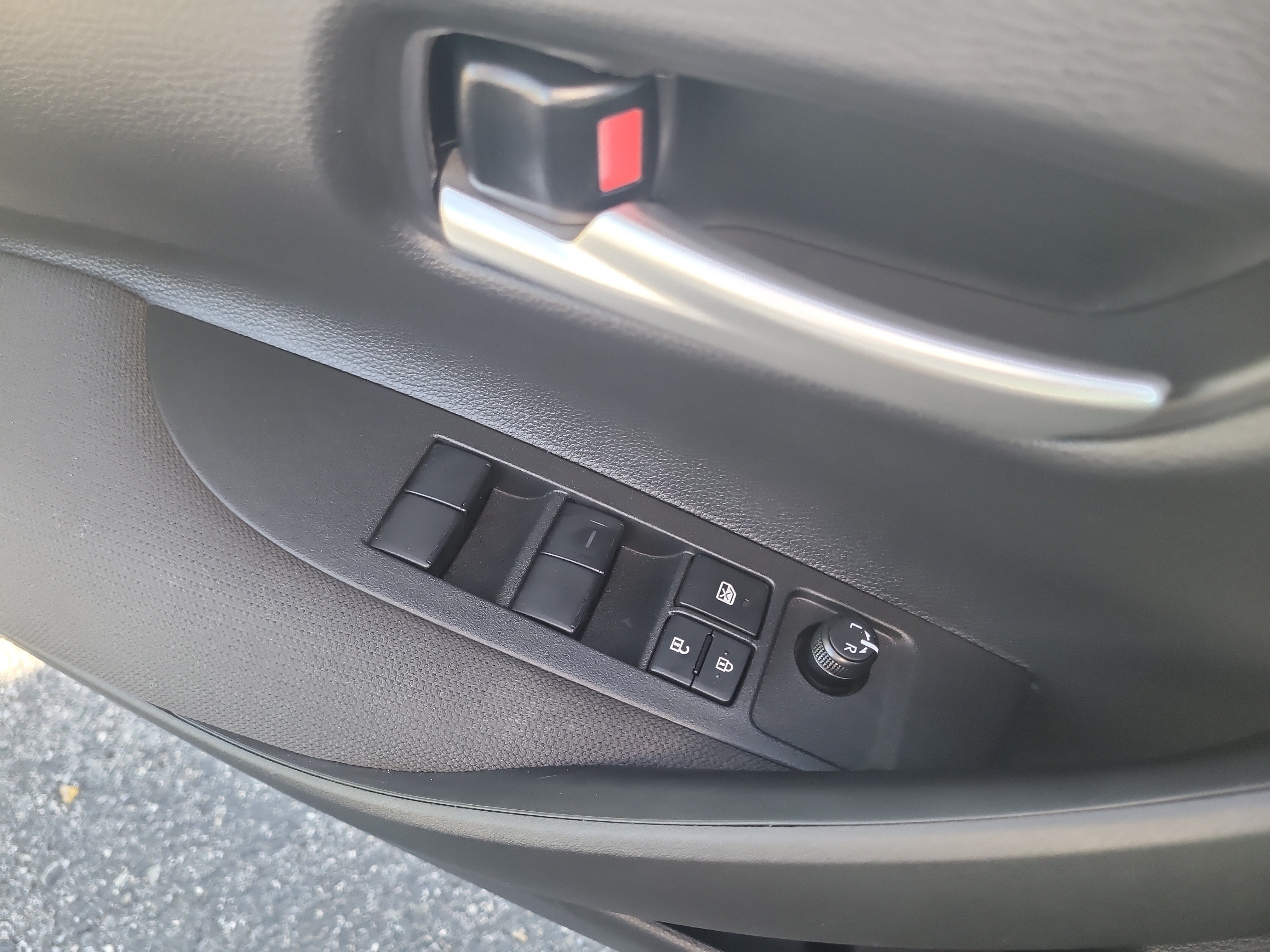 Used 2026 Toyota Corolla SE FWD image 17