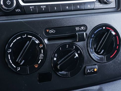 Used 2019 Nissan NV200 S w/ Cruise Control Package image 29