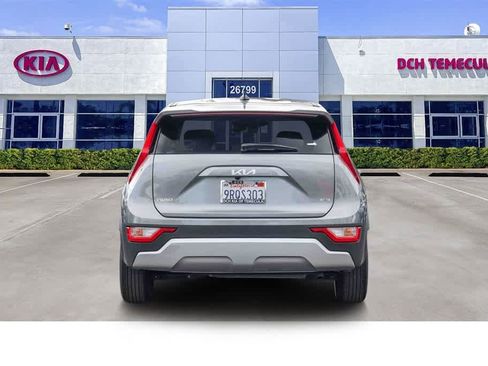 Certified 2025 Kia Niro LX image 5