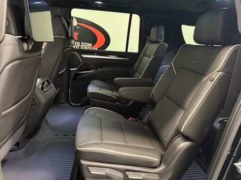 Used 2026 Cadillac Escalade ESV Sport w/ Touring Package image 16