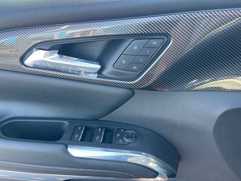 New 2026 Chevrolet Traverse High Country image 8