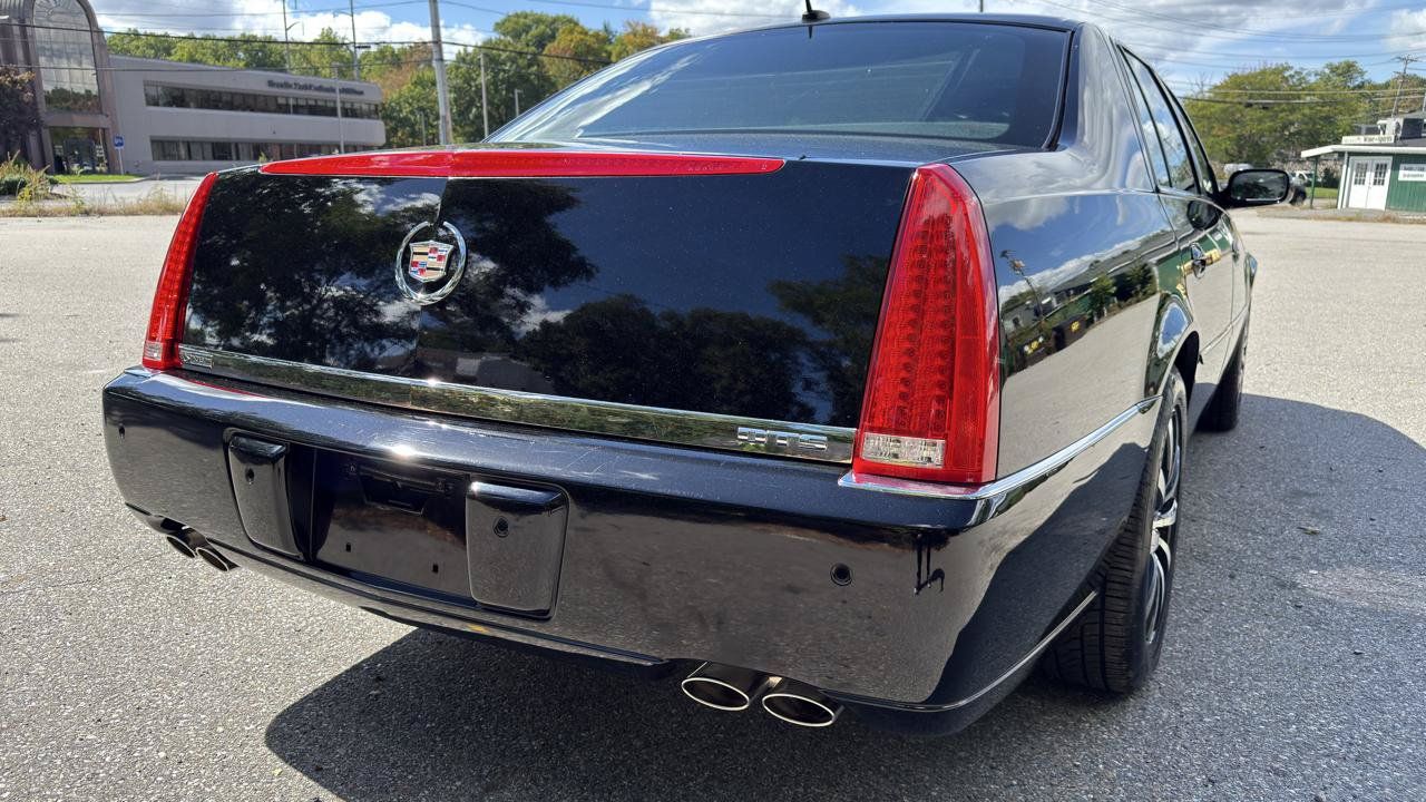 Used 2007 Cadillac DTS Performance FWD image 11