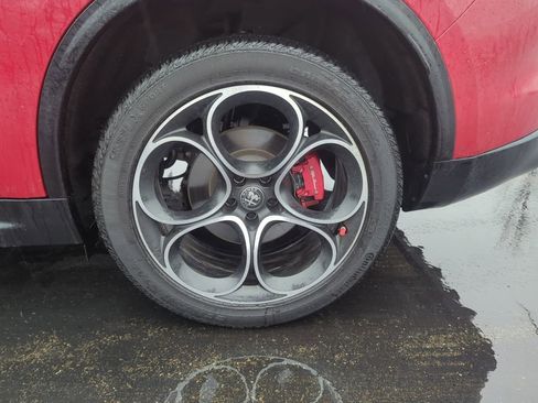 Used 2025 Alfa Romeo Stelvio Sprint w/ Veloce Package image 16