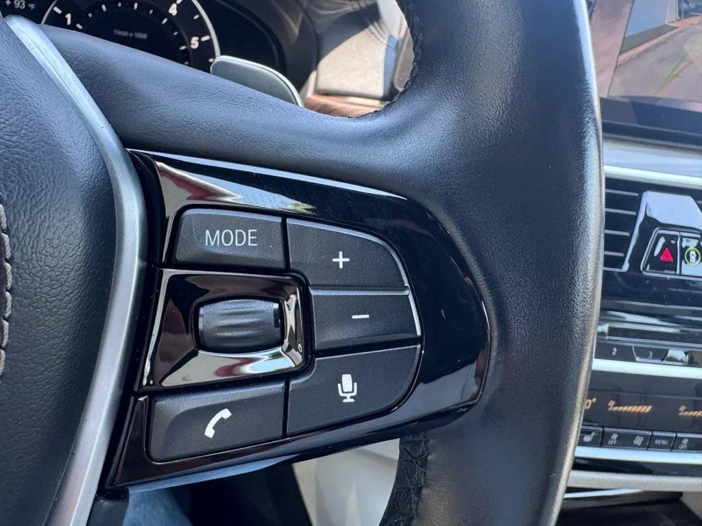 Used 2017 BMW 540i RWD image 21