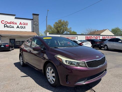 Used 2017 Kia Forte LX FWD image 3
