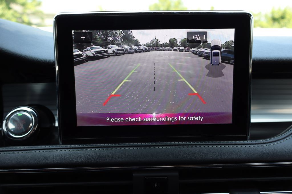 Used 2020 Lincoln Corsair AWD w/ Premium Package image 9