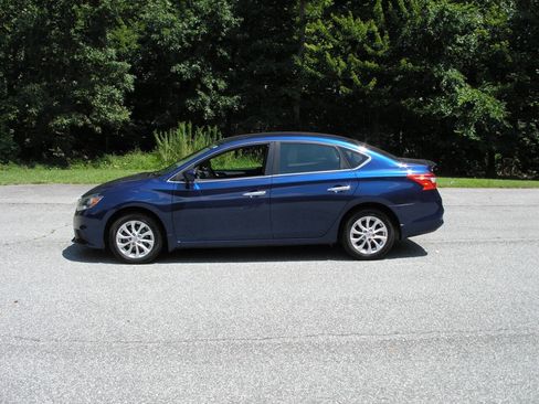 Used 2017 Nissan Sentra S w/ S Style Package image 10