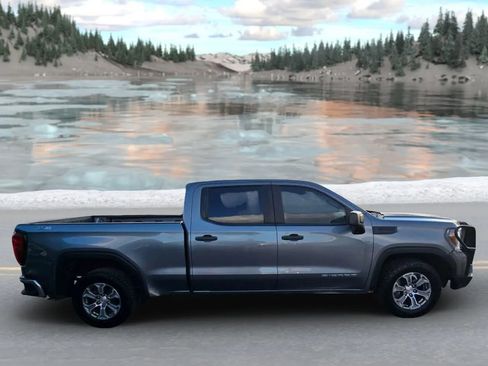 Used 2021 GMC Sierra 1500 4x4 Crew Cab w/ Sierra Value Package image 2