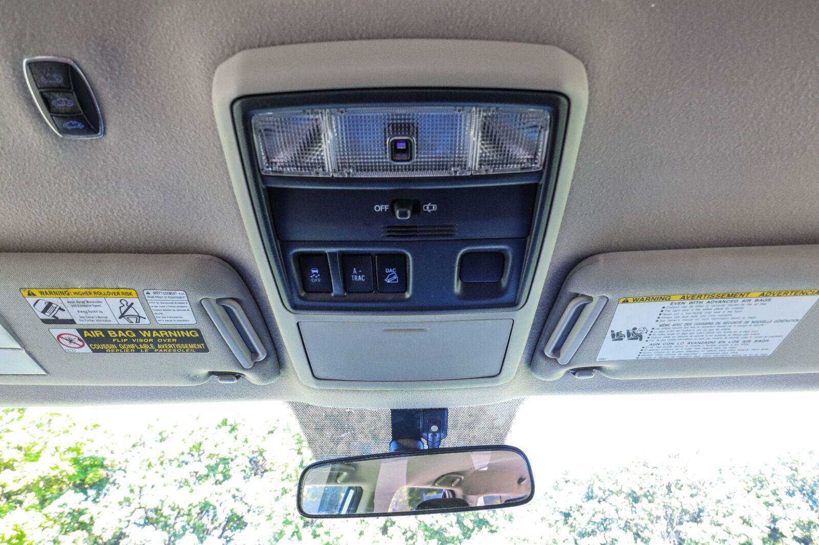 Used 2015 Toyota 4Runner SR5 AWD/4WD image 36