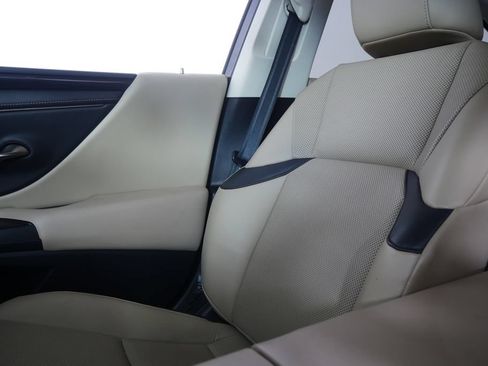 Used 2019 Lexus ES 350 w/ Accessory Package 2 FWD image 21