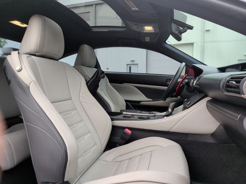 Used 2015 Lexus RC 350 w/ F Sport w/Summer Tires image 31