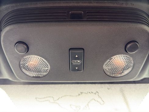 Used 2013 Ford Mustang Convertible image 17