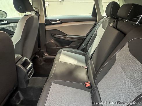 Used 2024 Volkswagen Taos S image 11