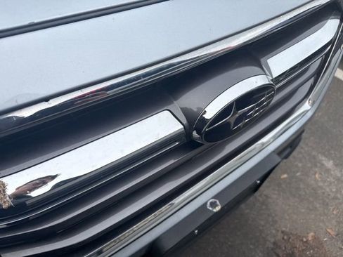 Used 2018 Subaru Outback 2.5i Premium image 3