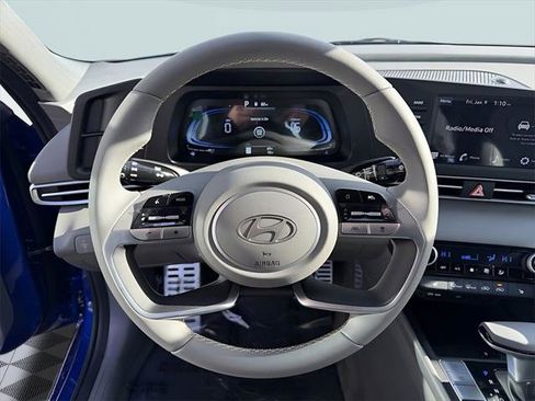 New 2026 Hyundai Elantra SEL Sport image 18