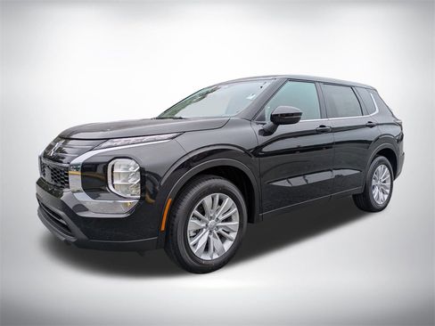 New 2026 Mitsubishi Outlander ES image 7